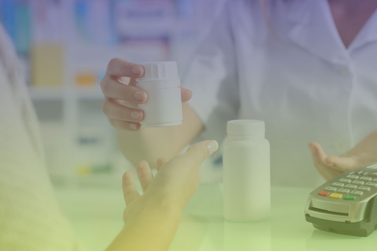 SERVIZI ESTETICI IN FARMACIA. INQUADRAMENTO E POSSIBILI SCENARI CONTRATTUALI