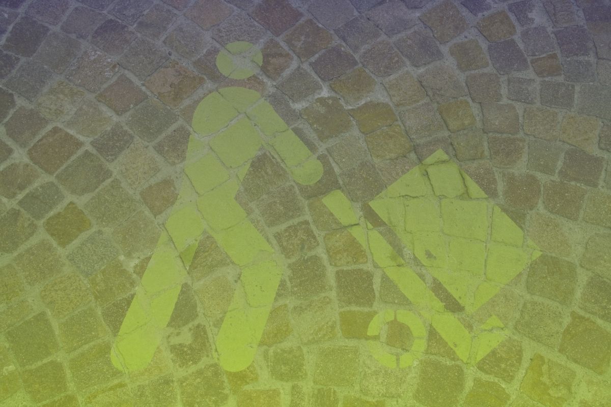 Parcheggi riservati alle farmacie: regole, vincoli e iter amministrativo