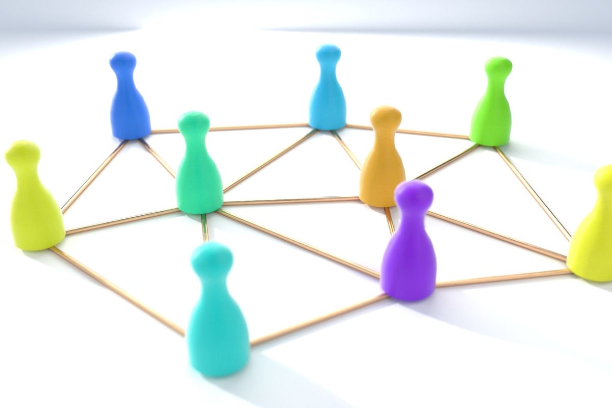 Modelli di aggregazione per le Farmacie: come orientarsi tra opportunit&agrave;, vincoli e strategie di crescita