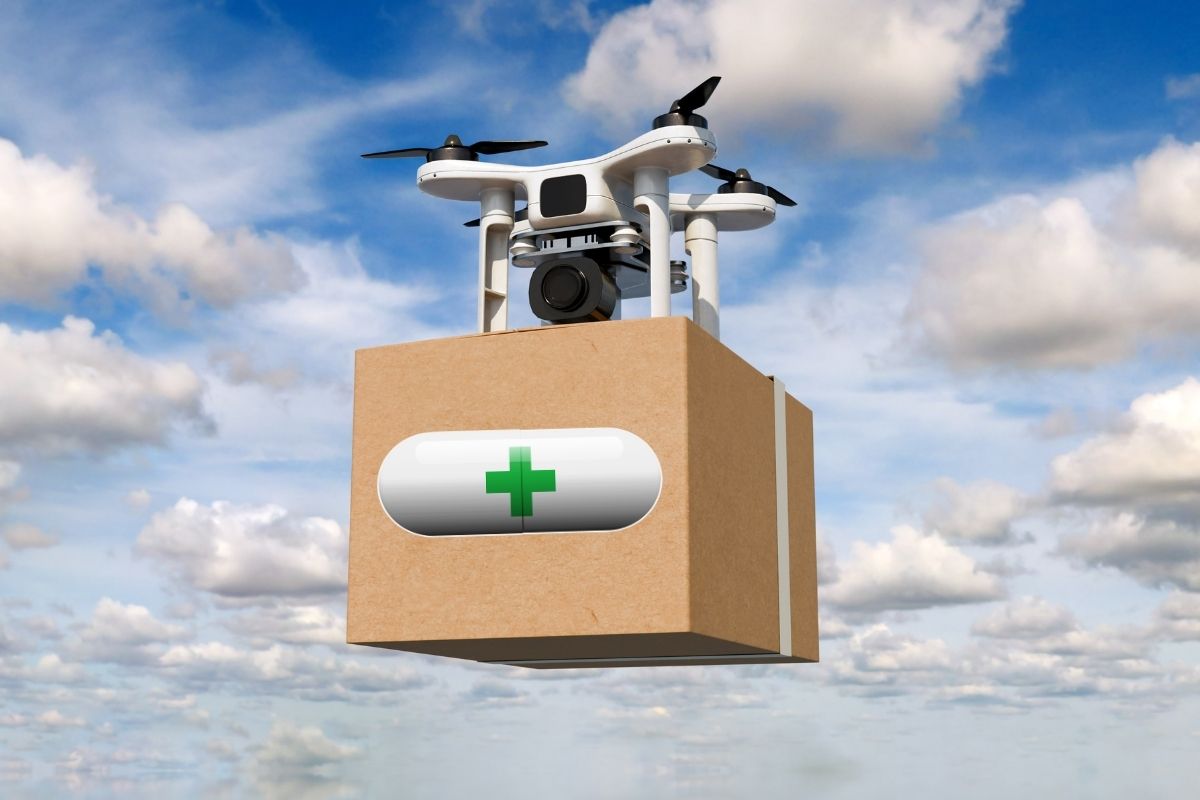 Consegna farmaci a domicilio: cosa &egrave; consentito alle farmacie? Guida alla normativa e limiti alla vendita online di farmaci.