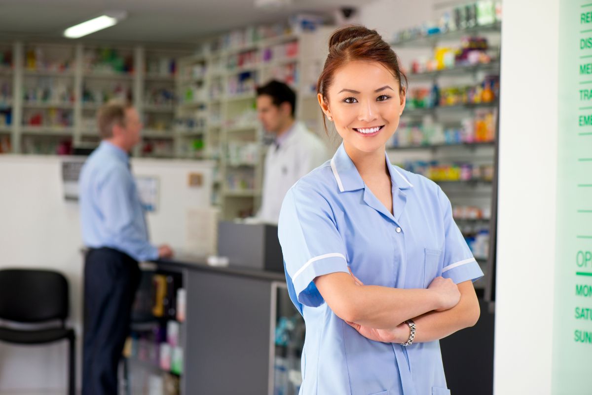 Assistente di farmacia: esiste una qualifica riconosciuta?